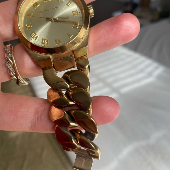 Michael Kors Watch - Picture 3 of 5